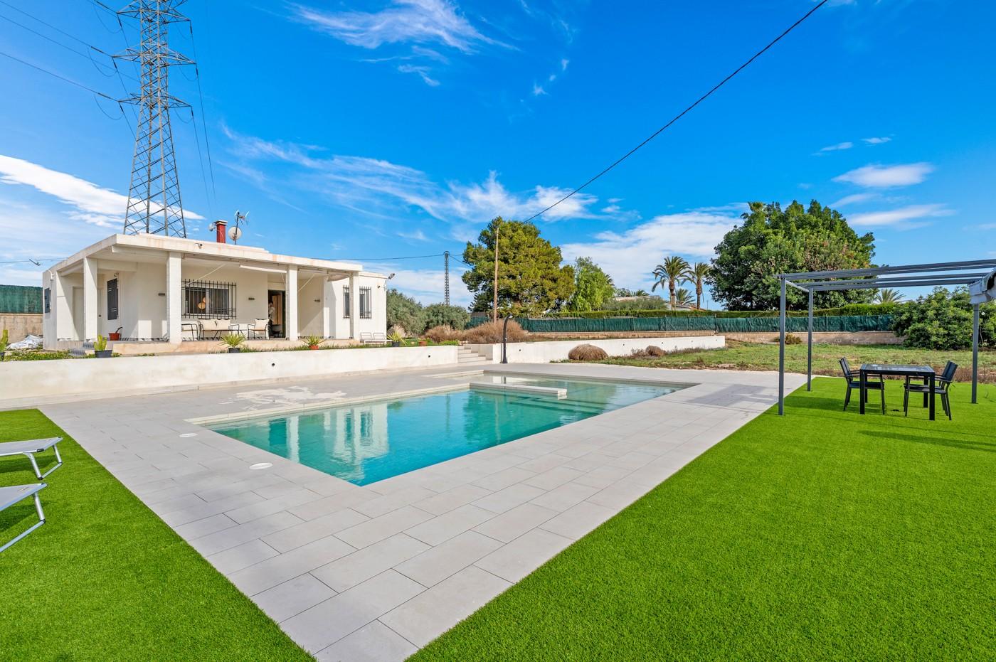 Chalet In Elche/elx