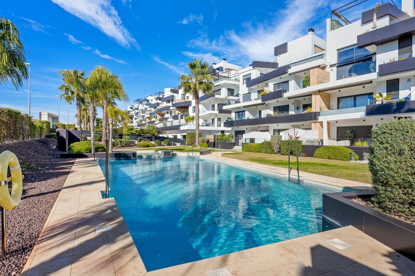 Penthouse In Villamartín