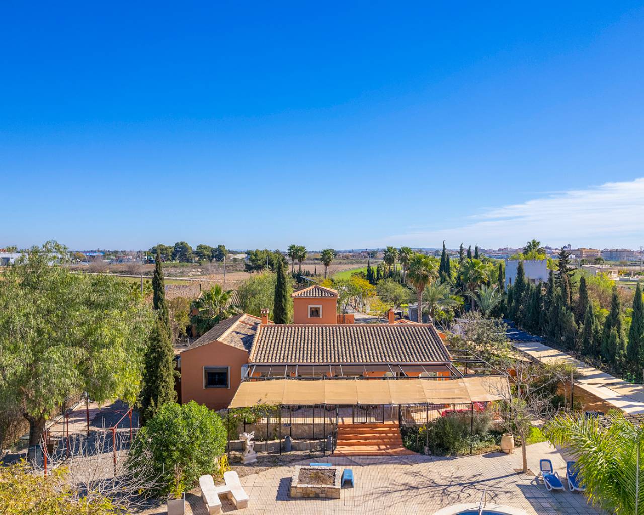 Finca / Country Property In Catral