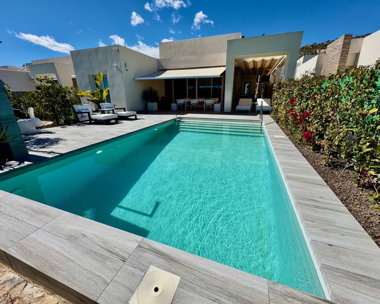 Villa In La Finca Golf