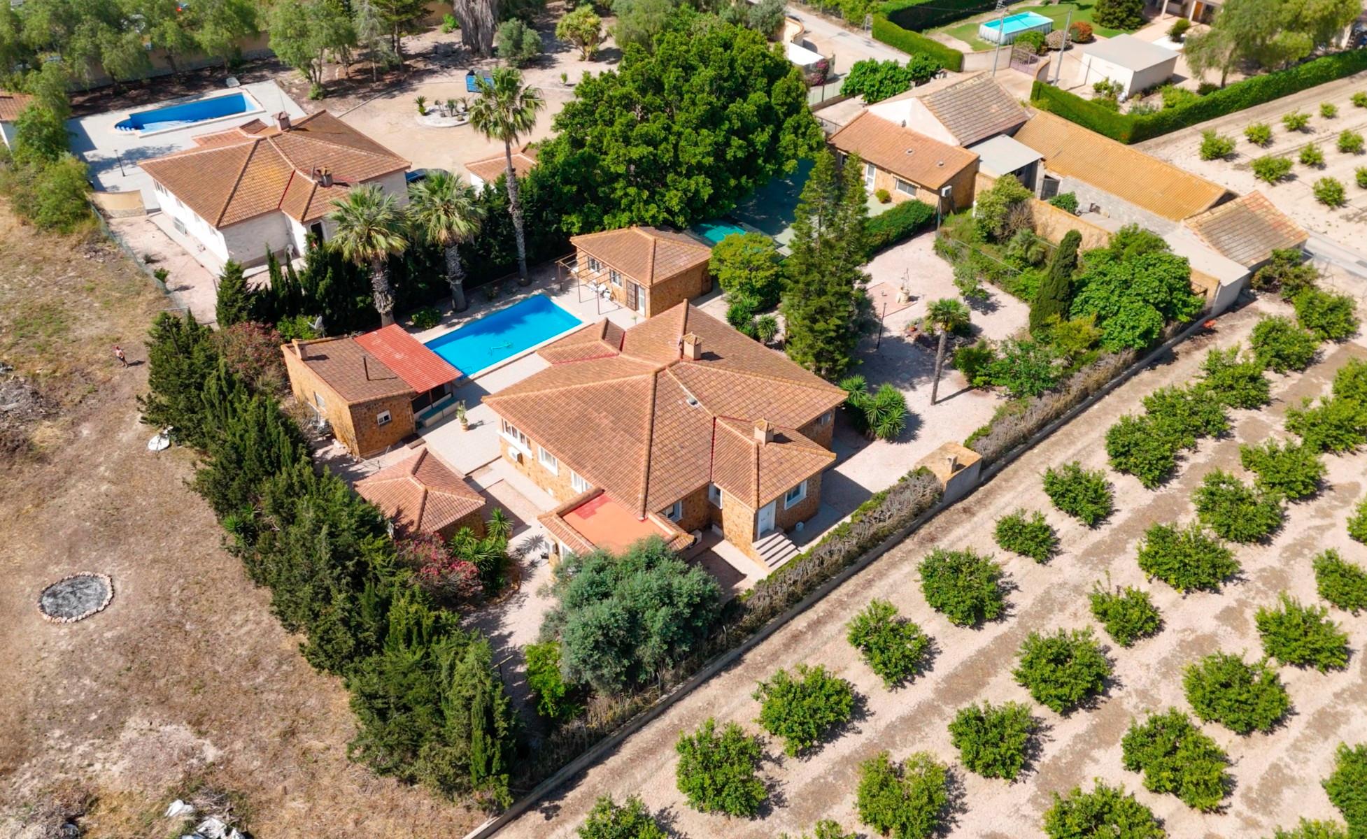 Country Property In Rojales